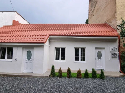 2 camere , 50 mp , LUX , zona semicentral , Str.horea