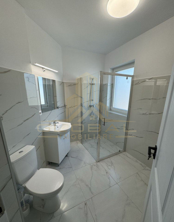 3 camere ,decomandat, 60 mp, zona Iris, str. Oasului.