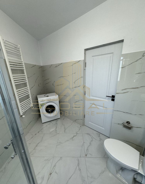 3 camere ,decomandat, 60 mp, zona Iris, str. Oasului.