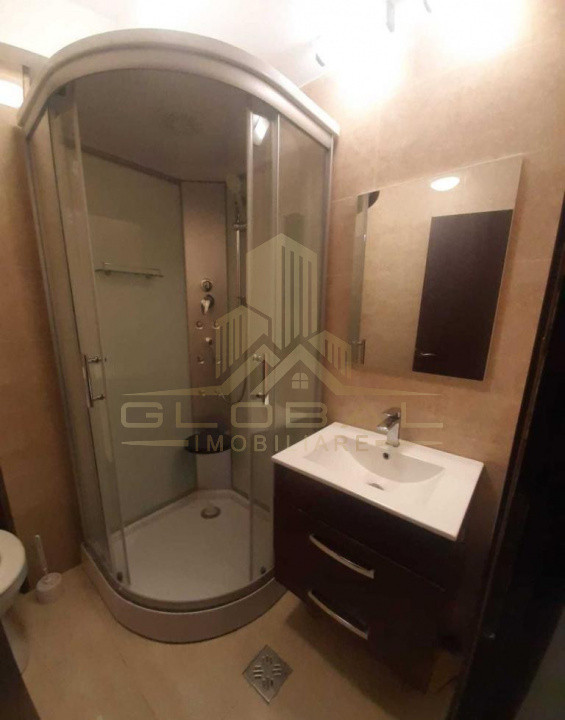 2 camere ,decomandat, 45 mp, zona str.G. V. Bibescu, Europa