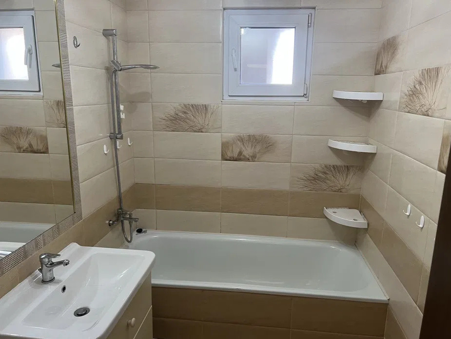 4 camere ,decomandat, 85 mp, 2 balcoane, zona str.Buftea, Marasti