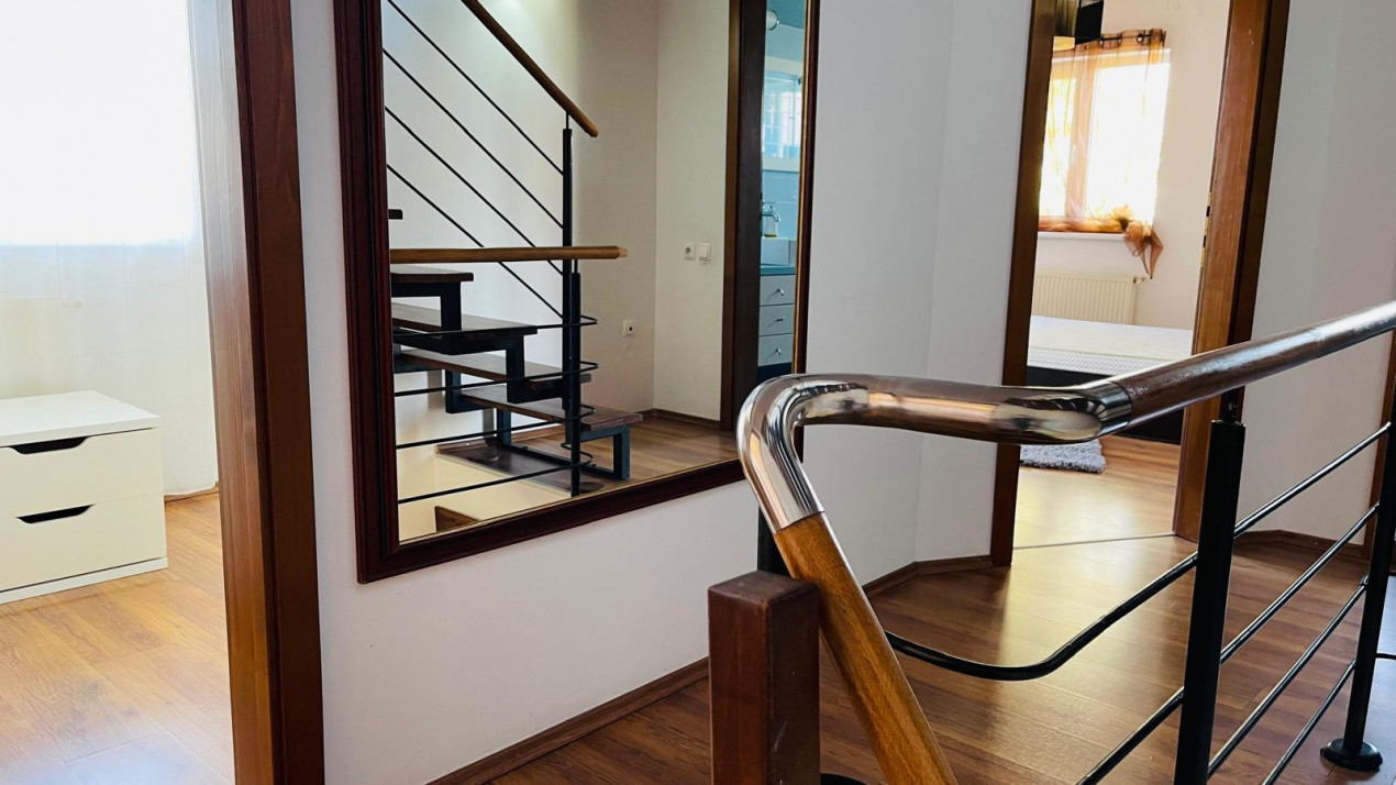 Duplex, 6 camere , 160 mp, str.Erkel Ferenc, Buna-Ziua