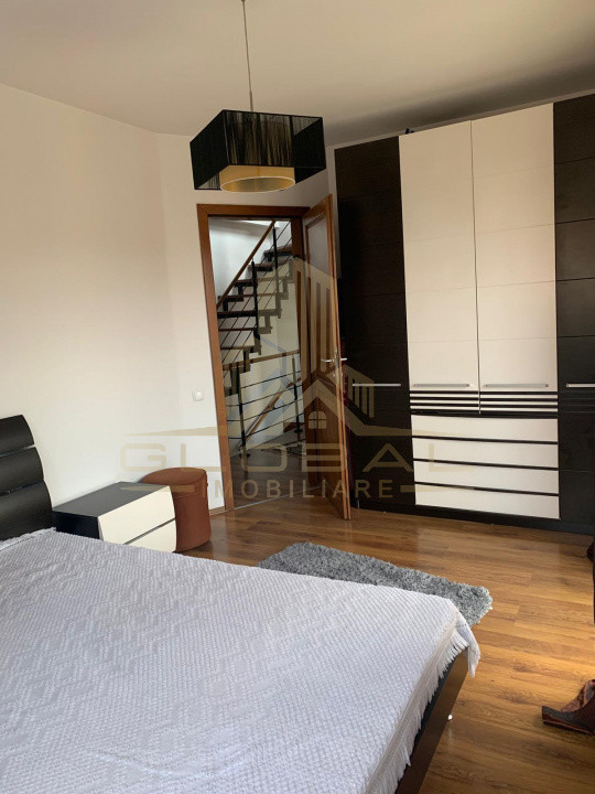 Duplex, 6 camere , 160 mp, str.Erkel Ferenc, Buna-Ziua