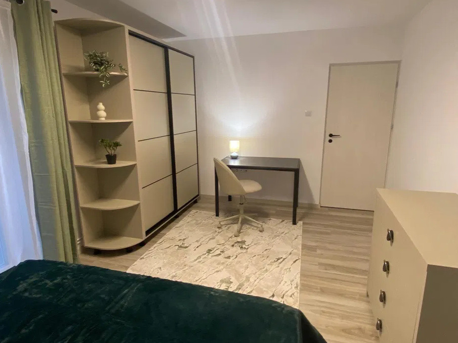 2 camere ,decomandat, 52 mp,  terasa, zona str. Tulcea , Intre Lacuri