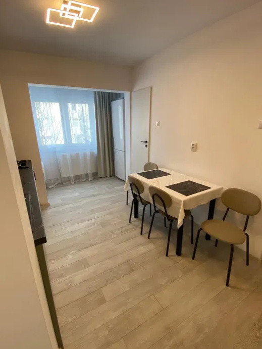 2 camere ,decomandat, 52 mp,  terasa, zona str. Tulcea , Intre Lacuri