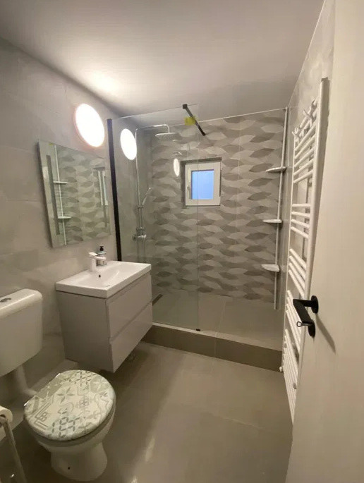 2 camere ,decomandat, 52 mp,  terasa, zona str. Tulcea , Intre Lacuri