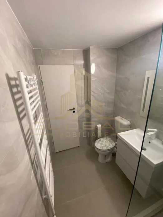 2 camere ,decomandat, 52 mp,  terasa, zona str. Tulcea , Intre Lacuri