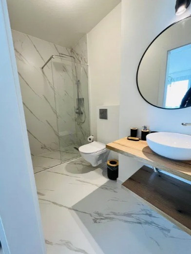 3 camere 77 mp LUX parcare 2 bai zona Park Lake Intre Lacuri