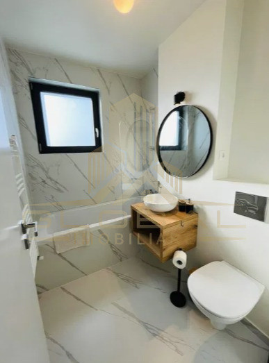 3 camere 77 mp LUX parcare 2 bai zona Park Lake Intre Lacuri