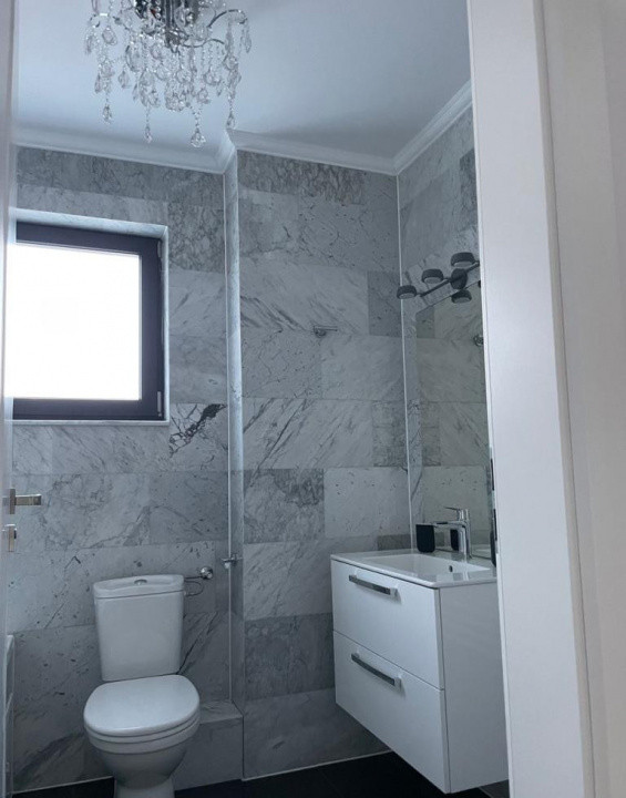 3 camere ,LUX, 72 mp, parcare, terasa,str. Galați , Iulius Mall