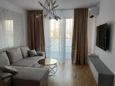 3 camere ,LUX, 72 mp, parcare, terasa,str. Galați , Iulius Mall