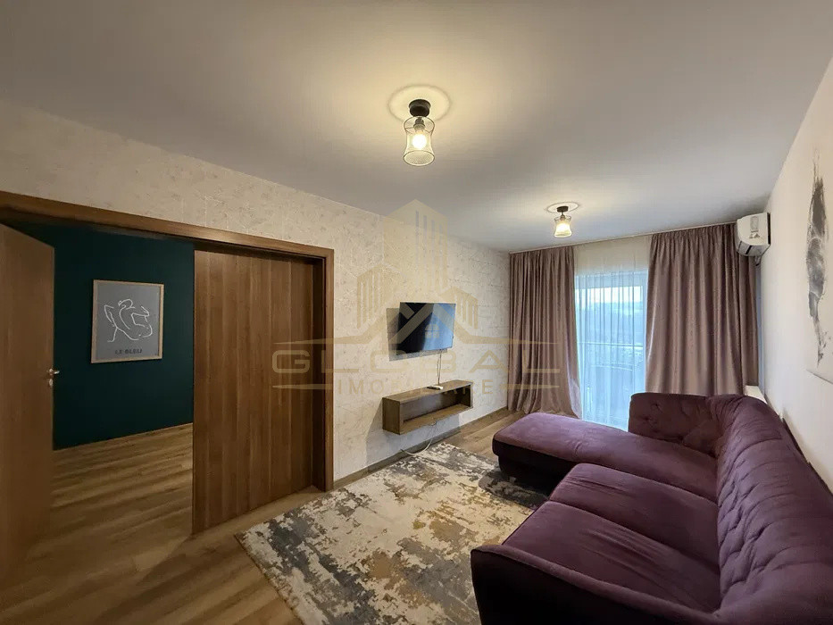 2 camere ,45 mp, 1 parcare , terasa , Iulius Mall, OCmplex Viva City