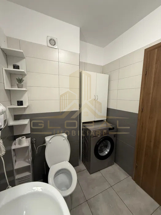 2 camere ,45 mp, 1 parcare , terasa , Iulius Mall, OCmplex Viva City