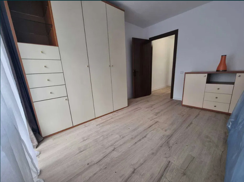 3 camere , 65 mp, Totul Nou, balcon, zona OMW- Marasti 