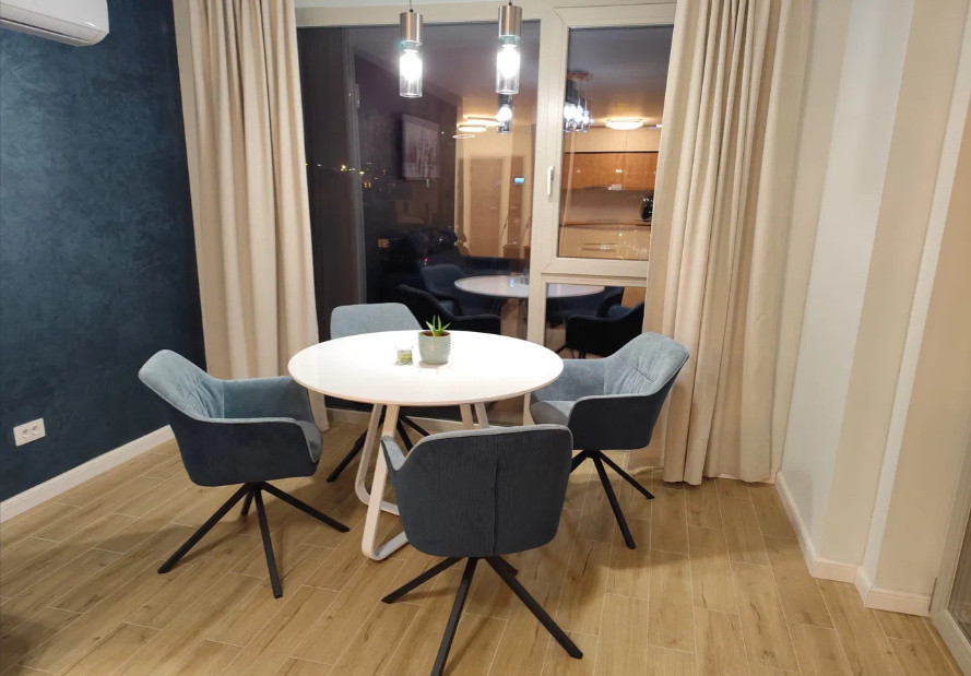 2 camere , 56 mp,  terasa, parcare, zona str.Teodor Mihali, Gheorgheni