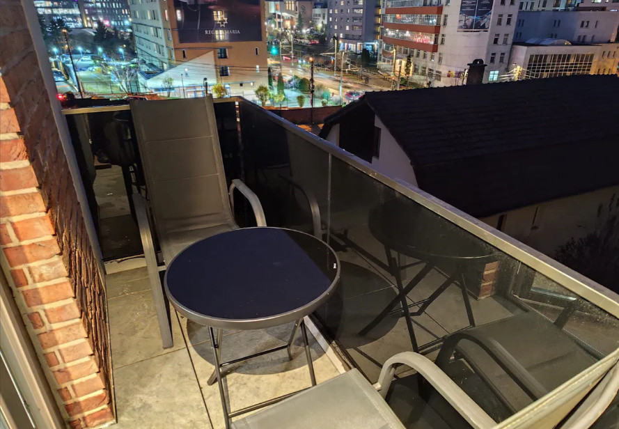 2 camere , 56 mp,  terasa, parcare, zona str.Teodor Mihali, Gheorgheni