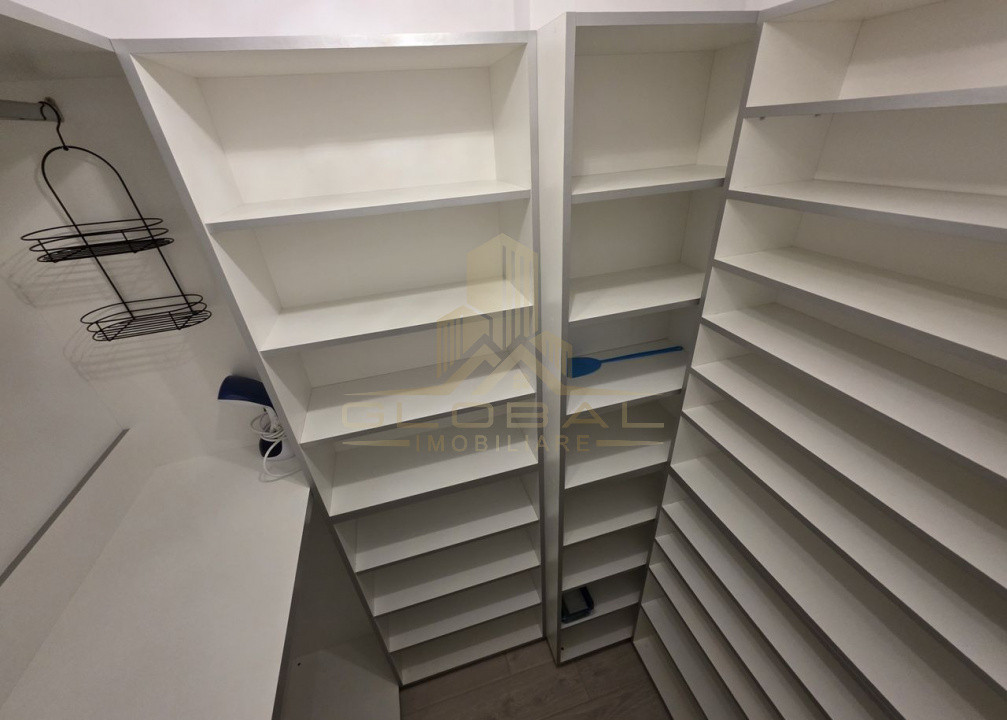 2 camere ,55 mp,  terasa, parcare, zona str.Gheorghe Lazar, Centru