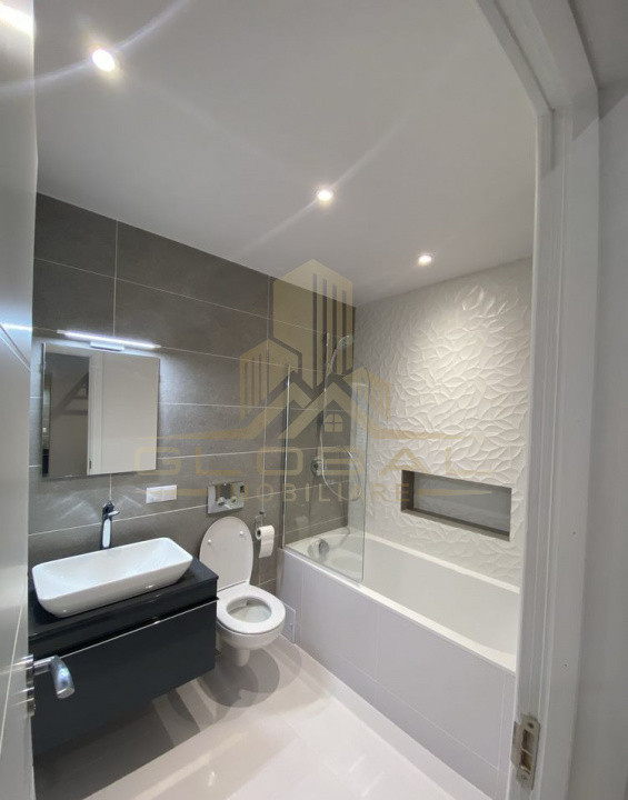 3 camere, 58 mp,  terasa,  parcare, zona str.Traian Vuia, Someseni