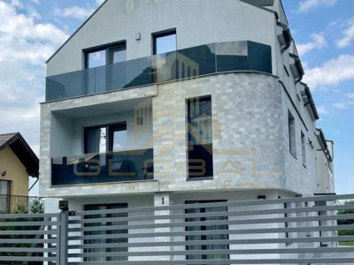 3 camere , Lux ,55 mp, 1 parcare , terasa ,Zorilor , zona UMF