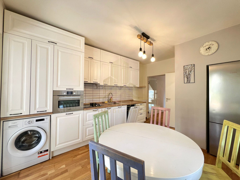 Vila de LUX,  4 camere , 140 mp, curte, garaj, terasa , Grigorescu 