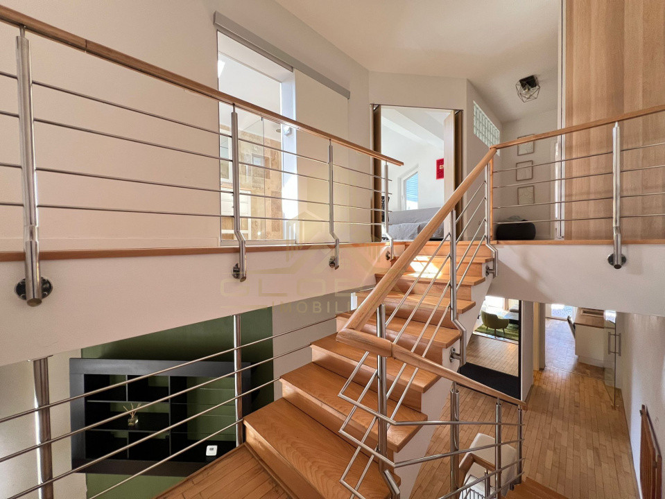 Vila de LUX,  4 camere , 140 mp, curte, garaj, terasa , Grigorescu 