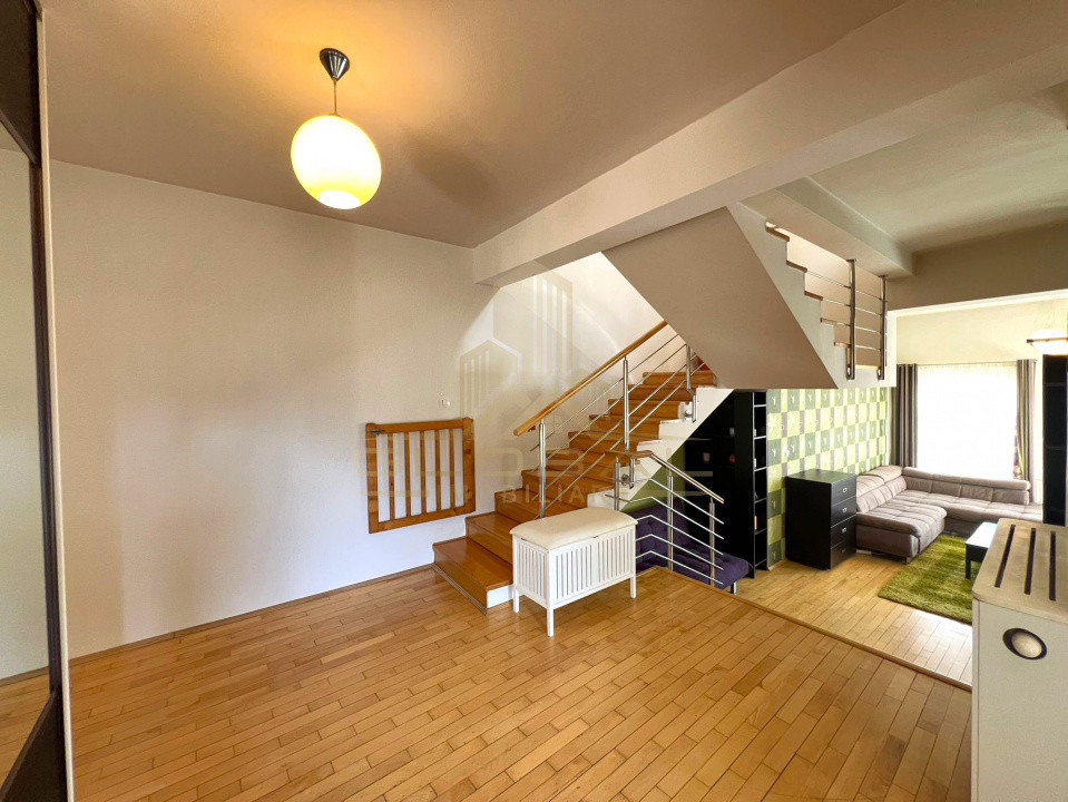 Vila de LUX,  4 camere , 140 mp, curte, garaj, terasa , Grigorescu 