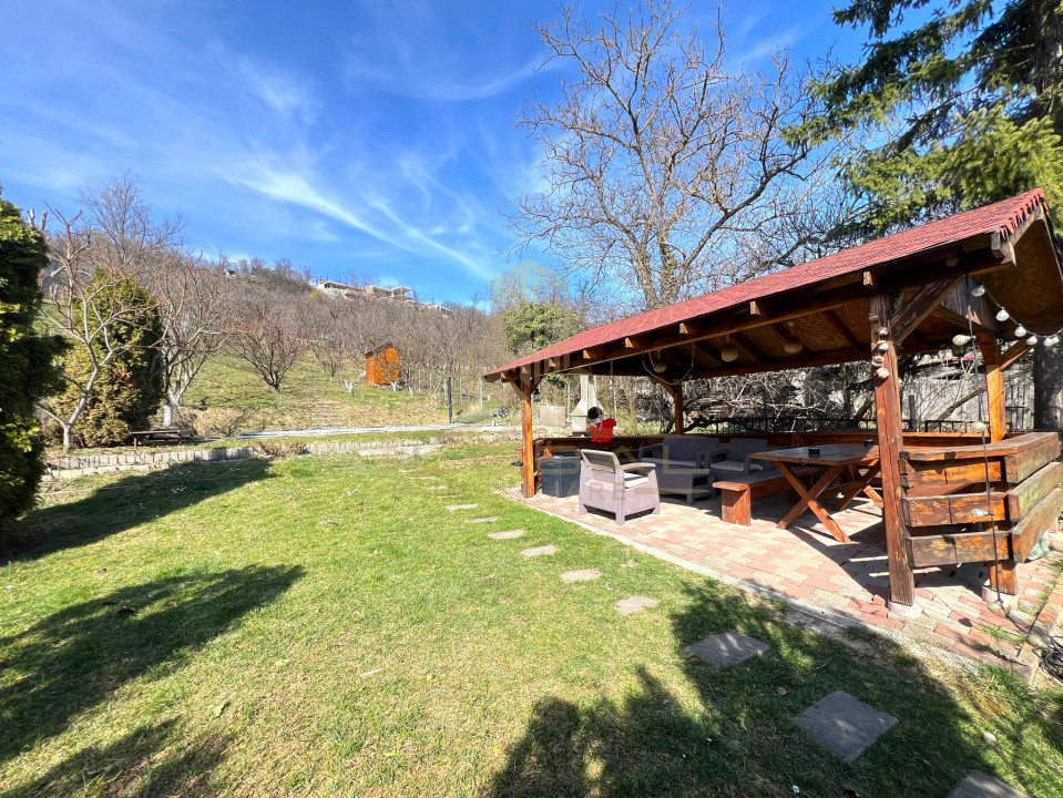 Vila de LUX,  4 camere , 140 mp, curte, garaj, terasa , Grigorescu 