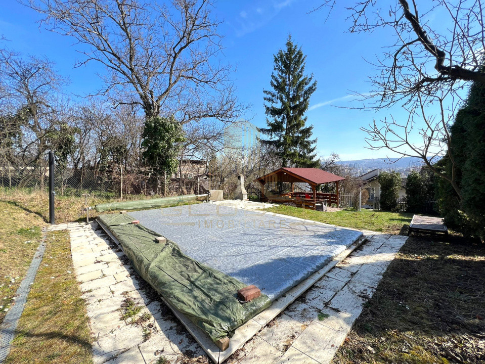 Vila de LUX,  4 camere , 140 mp, curte, garaj, terasa , Grigorescu 