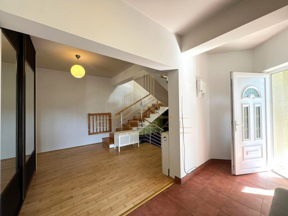 Vila de LUX,  4 camere , 140 mp, curte, garaj, terasa , Grigorescu 