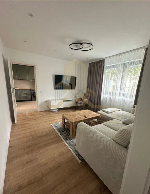 2 camere ,decomandat, 45 mp,  zona str.13 Septembrie , Marasti