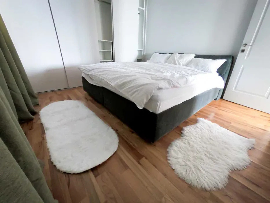 3 camere 70 mp LUX  parcare, 100 mp Terasa, Intre Lacuri zona Iulius