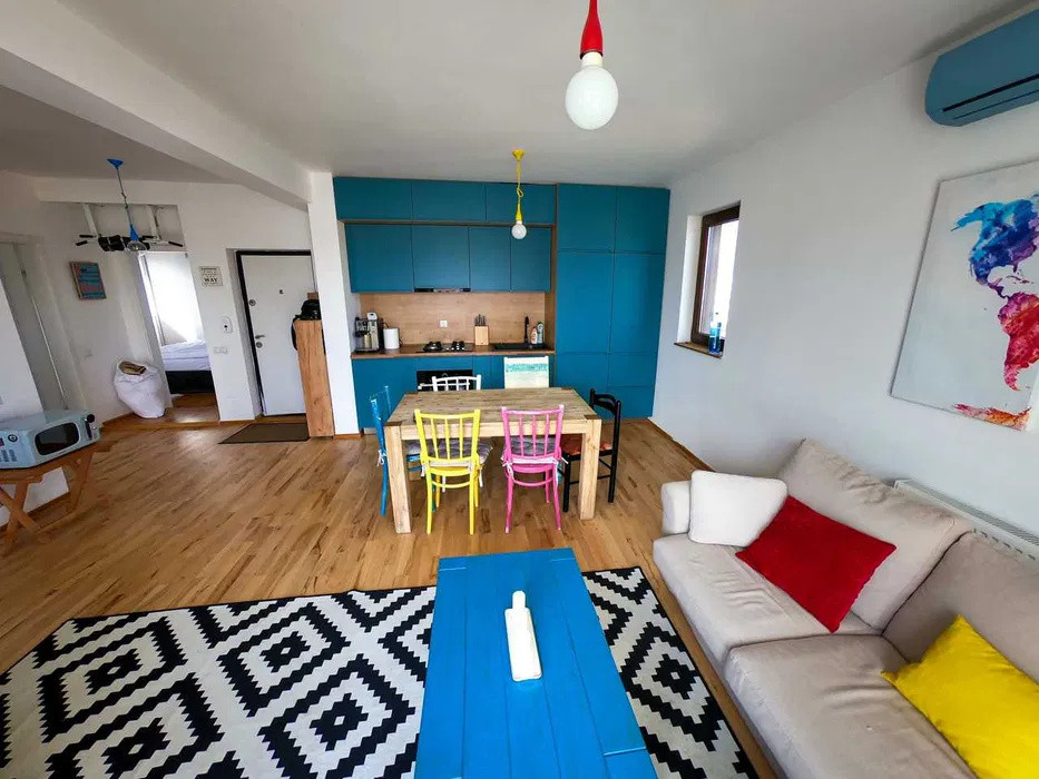 3 camere 70 mp LUX  parcare, 100 mp Terasa, Intre Lacuri zona Iulius