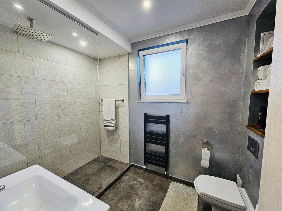 VIla 4 camere Lux, Totul Nou,160 mp,  terasa, Voronet - Iris