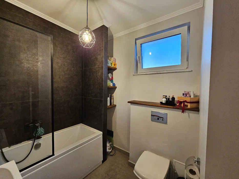 VIla 4 camere Lux, Totul Nou,160 mp,  terasa, Voronet - Iris