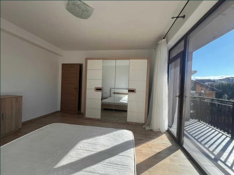 2 camere , 65 mp, 1 parcare, terasa, zona Andrei Muresanu