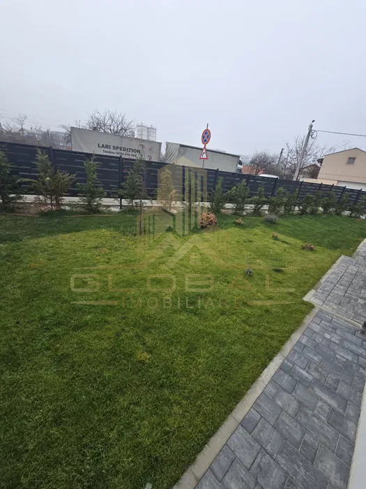 3 camere ,Lux , Duplex, 66 mp, 100mp.curte, parcare, Marasti