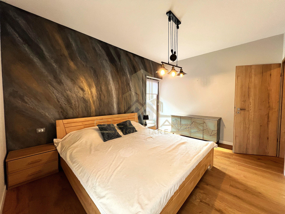 Apartament exclusivist, 92 mp, 2 niveluri, Curte 300mp , Piscină Gruia