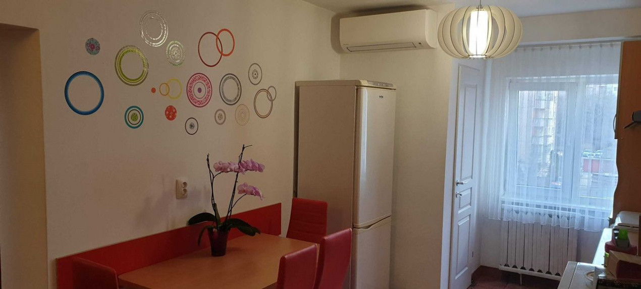 2 camere ,decomandat, 58 mp, balcon, zona str. Bulevardul Dorobanților, Marasti