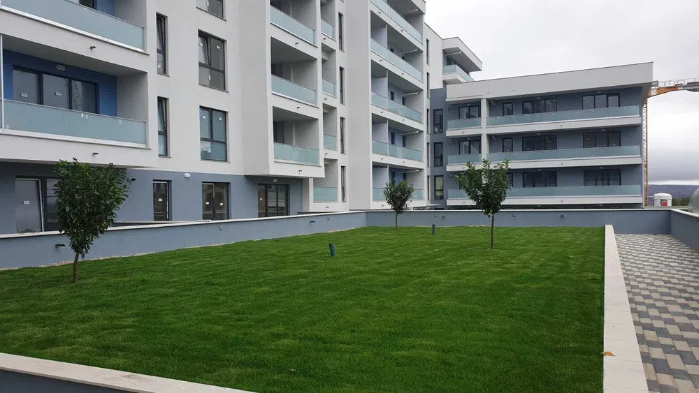 2 camere, 55 mp, Lux, parcare, terasa 35mp. Presecan Andrei Muresanu