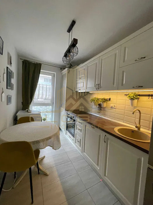 2 camere, 55 mp, Lux, parcare, terasa 35mp. Presecan Andrei Muresanu