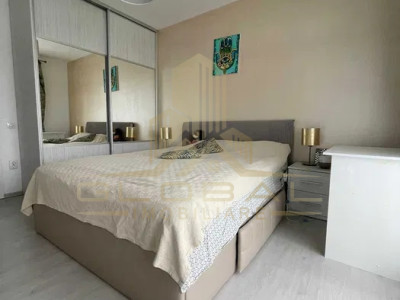 2 camere, 55 mp, Lux, parcare, terasa 35mp. Presecan Andrei Muresanu