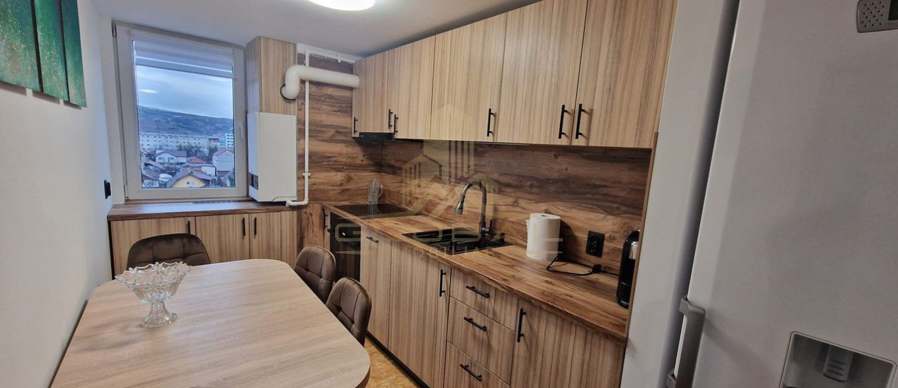 3 camere ,decomandat, 60 mp,  pe 2 nivele, zona Iris