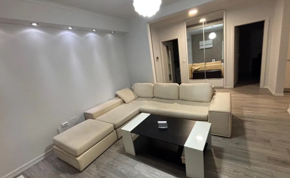 3 camere,  60 mp, parcare, zona Park Lake, Intre Lacuri