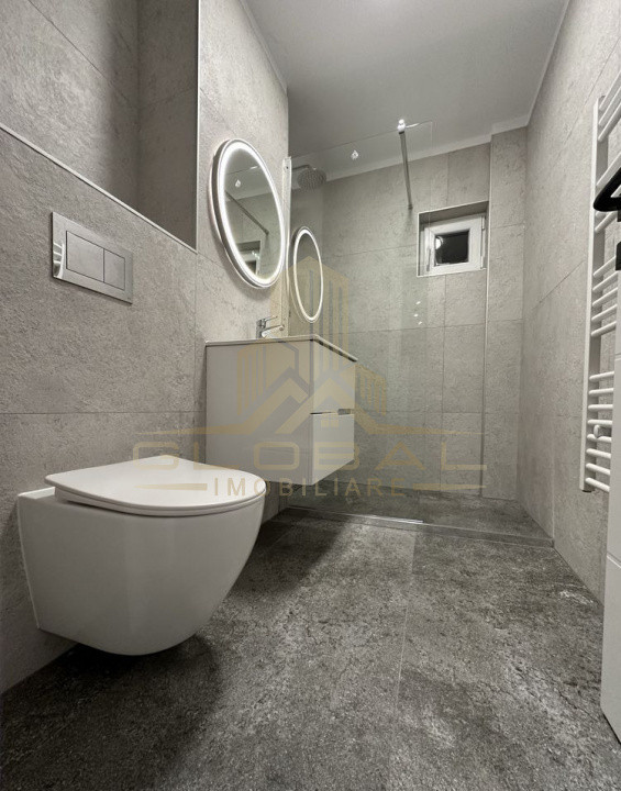 3 camere ,Lux, 63 mp, 12mp  terasa, zona str.Dorobantilor, Marasti