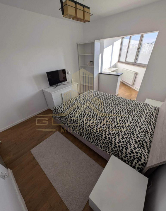 3 camere ,decomandat, 65 mp, balcon, zona str. bd. 1 decembrie, Grigorescu