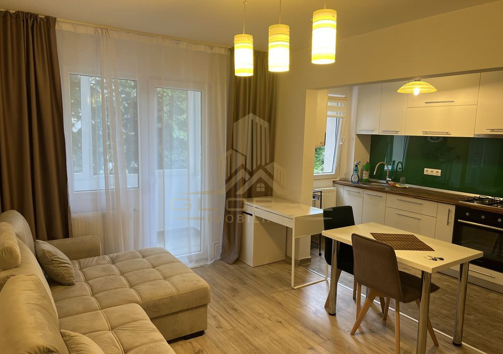 3 camere, 57 mp, balcon, zona str.Primaverii, Manastur