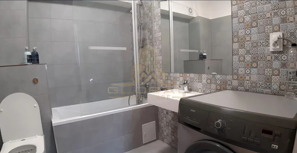 3 camere, 56 mp,  terasa, zona str.Campul Painii, Bulgaria