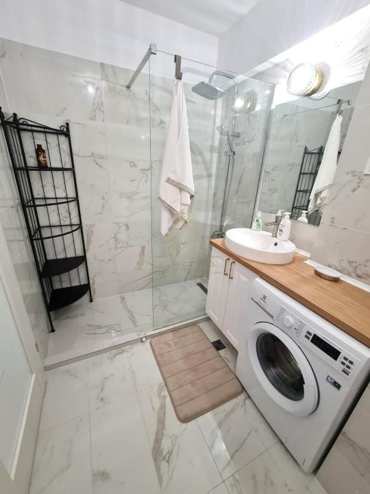 2 camere, Lux, Panorama, Parcare, 48 mp,  terasa, Wings-Frunzisului