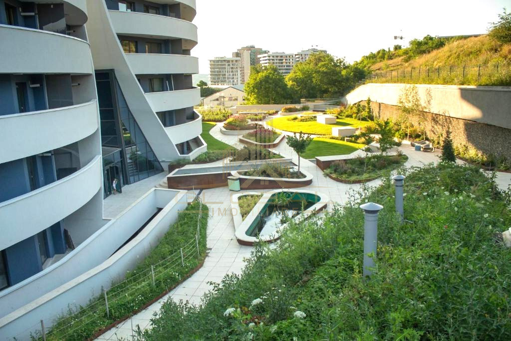 2 camere, Lux, Panorama, Parcare, 48 mp,  terasa, Wings-Frunzisului