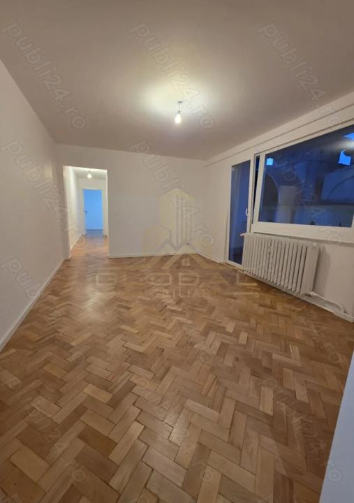 3 camere ,decomandat, 67 mp, balcon, zona Piata Hermes, Gheorgheni